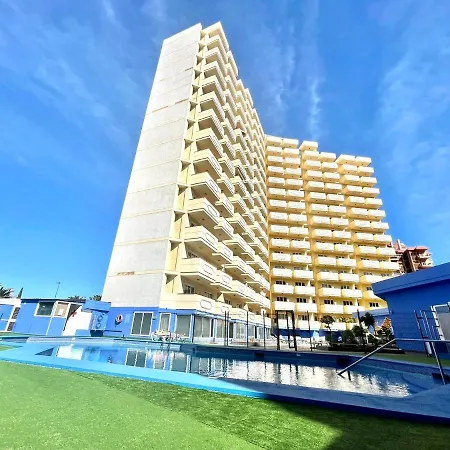 Apartamento Con Acceso Directo En Playa Jardin Apartman *