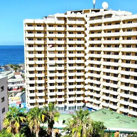 Apartamento Con Acceso Directo En Playa Jardin *
